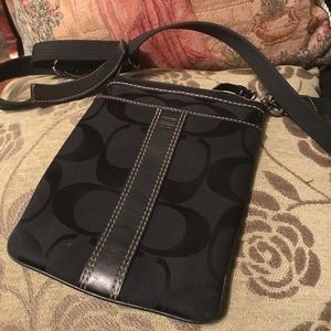 Coach A06Q-4680 black small crossbody purse